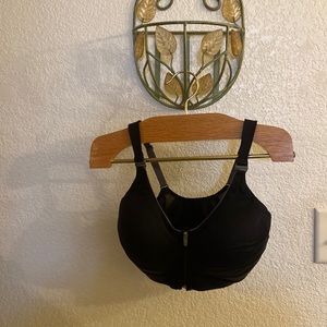Victoria secret sport bra ( vsx) preowned